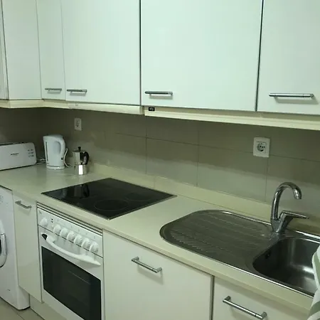 Apartment Victoria 1 *